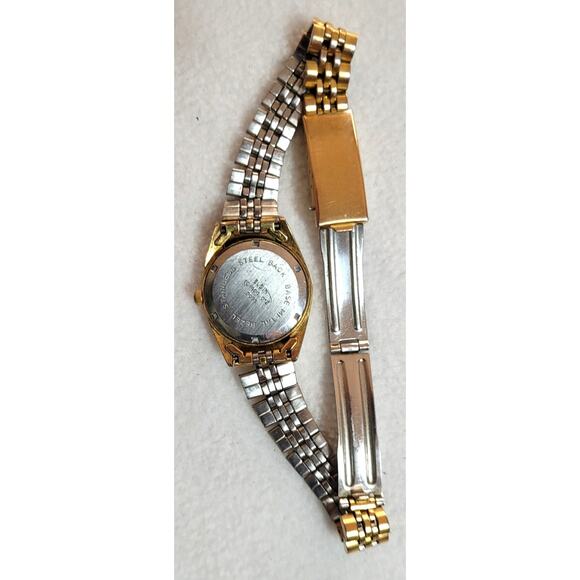 Womens Elgin Vtg 80s Watch Lot 2 Pc Goldtone Mechanical For Repair or Battery - Picture 9 of 9